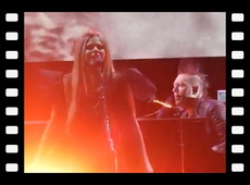 Avril Lavigne - Tell Me It's Over & Break Away  - Oxon Hill 2019